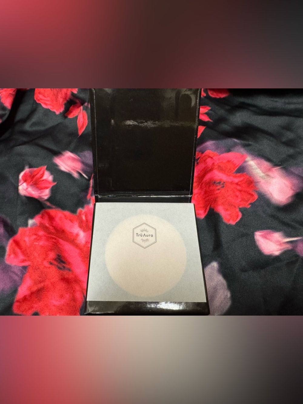 New TruAura Perfect Powder Foundation - In Beige - Clean Skincare - free gift 🎁 - Picture 6 of 10